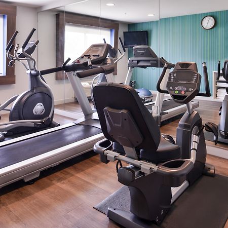 Holiday Inn Express Hotel & Suites Elgin By Ihg Esterno foto