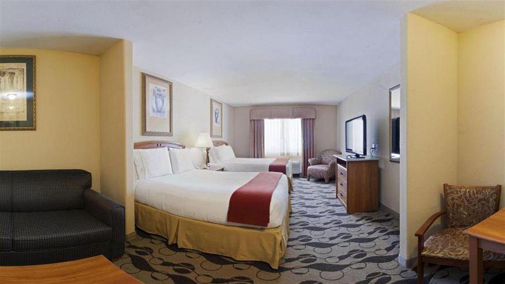 Holiday Inn Express Hotel & Suites Elgin By Ihg Esterno foto