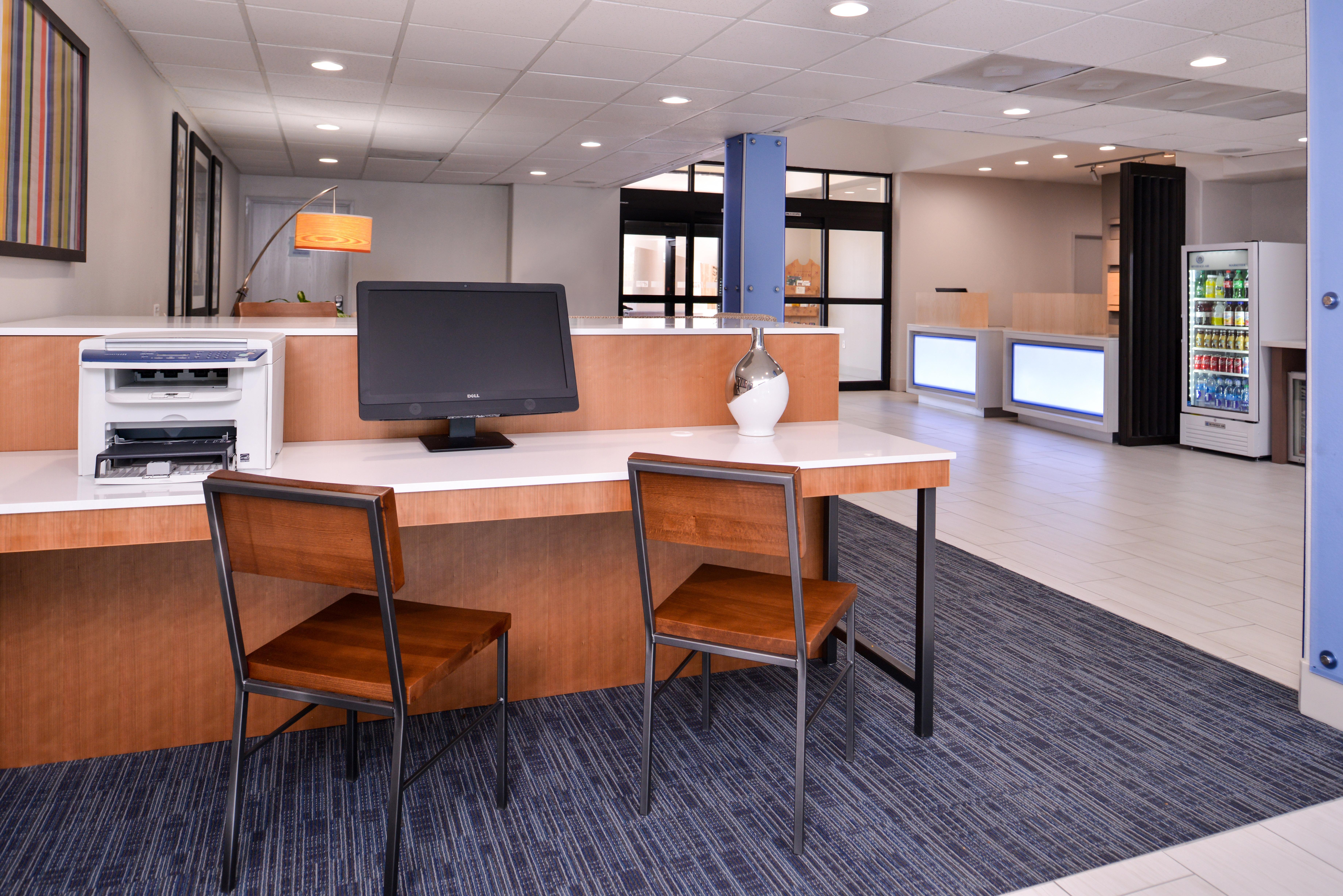 Holiday Inn Express Hotel & Suites Elgin By Ihg Esterno foto