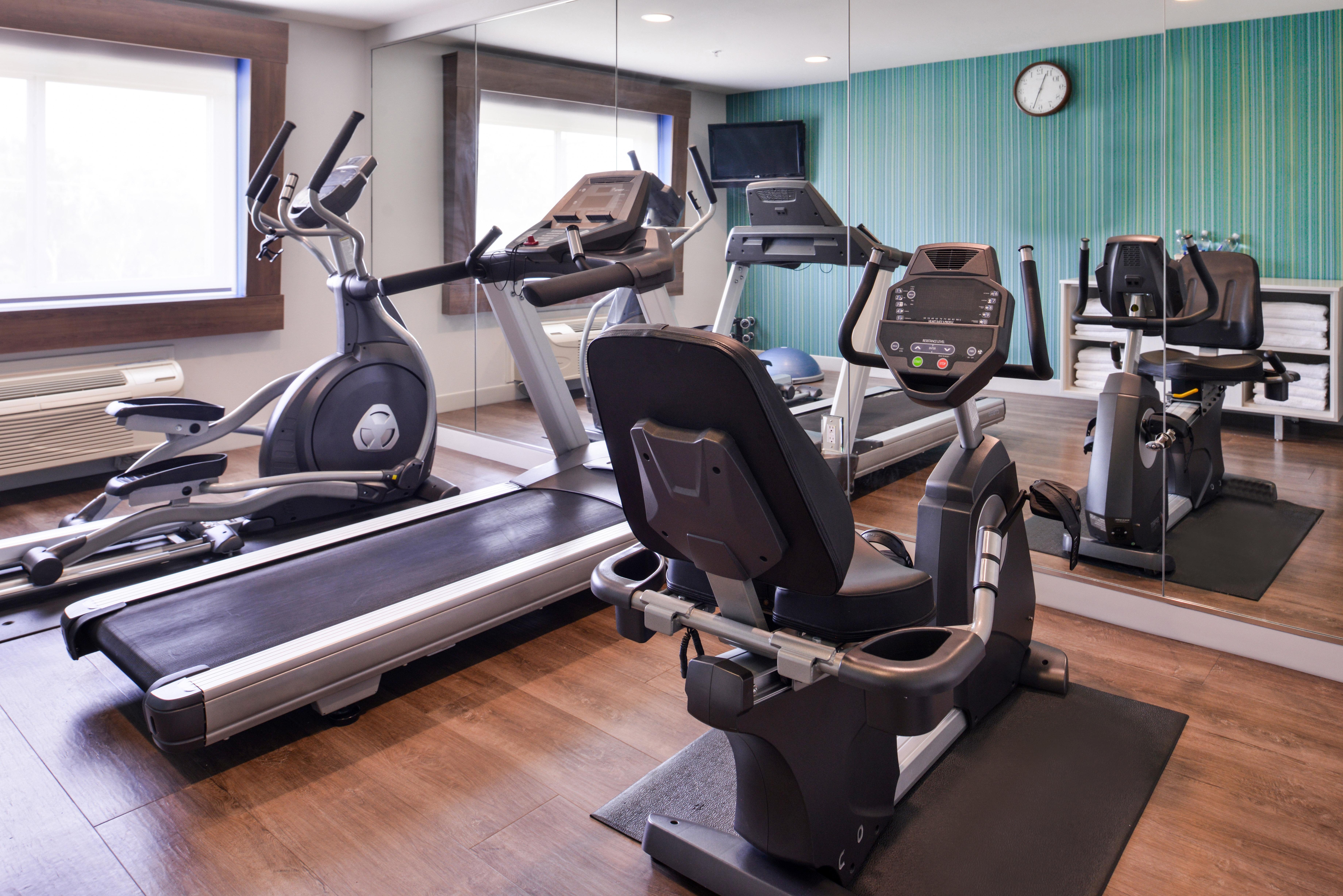 Holiday Inn Express Hotel & Suites Elgin By Ihg Esterno foto