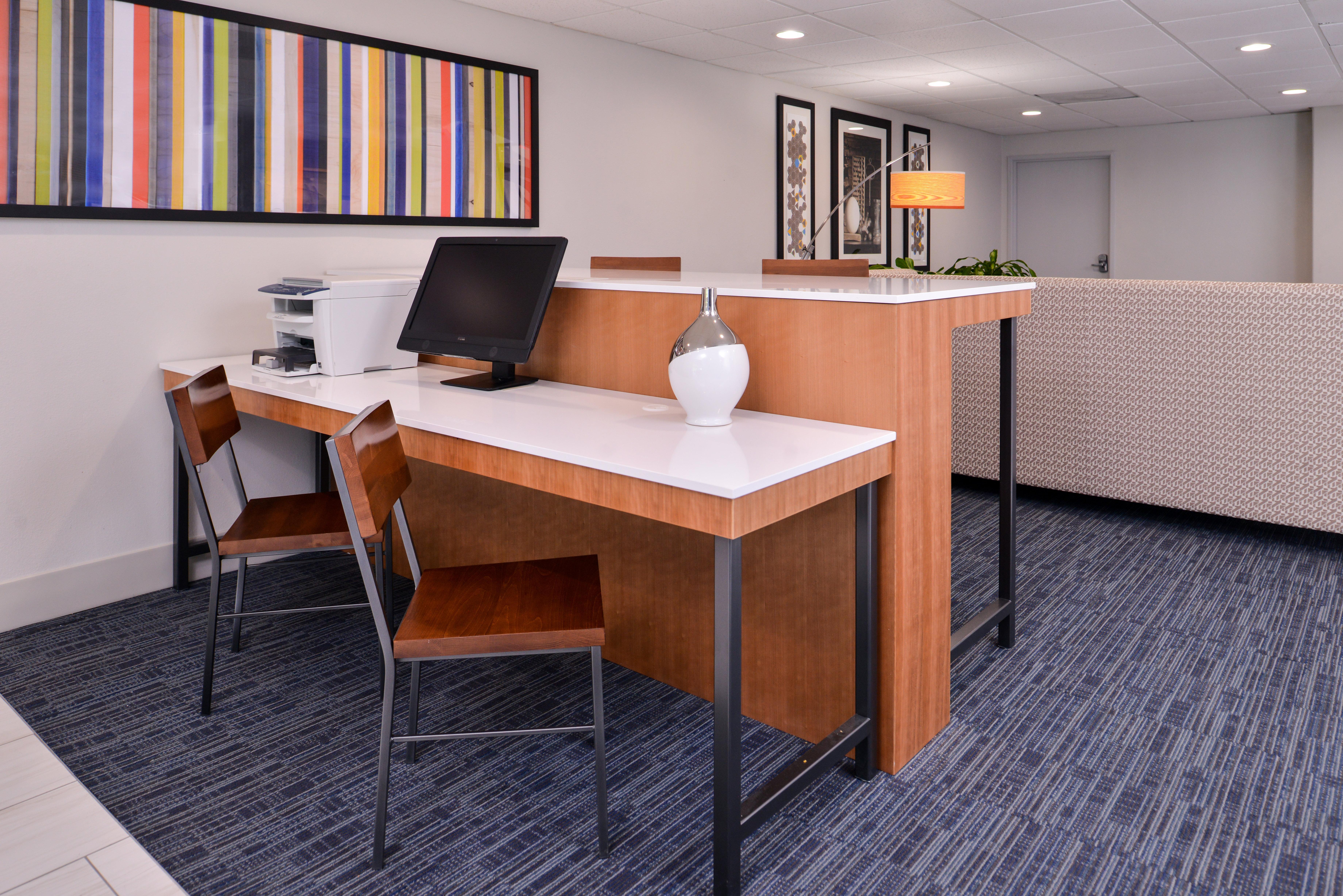 Holiday Inn Express Hotel & Suites Elgin By Ihg Esterno foto