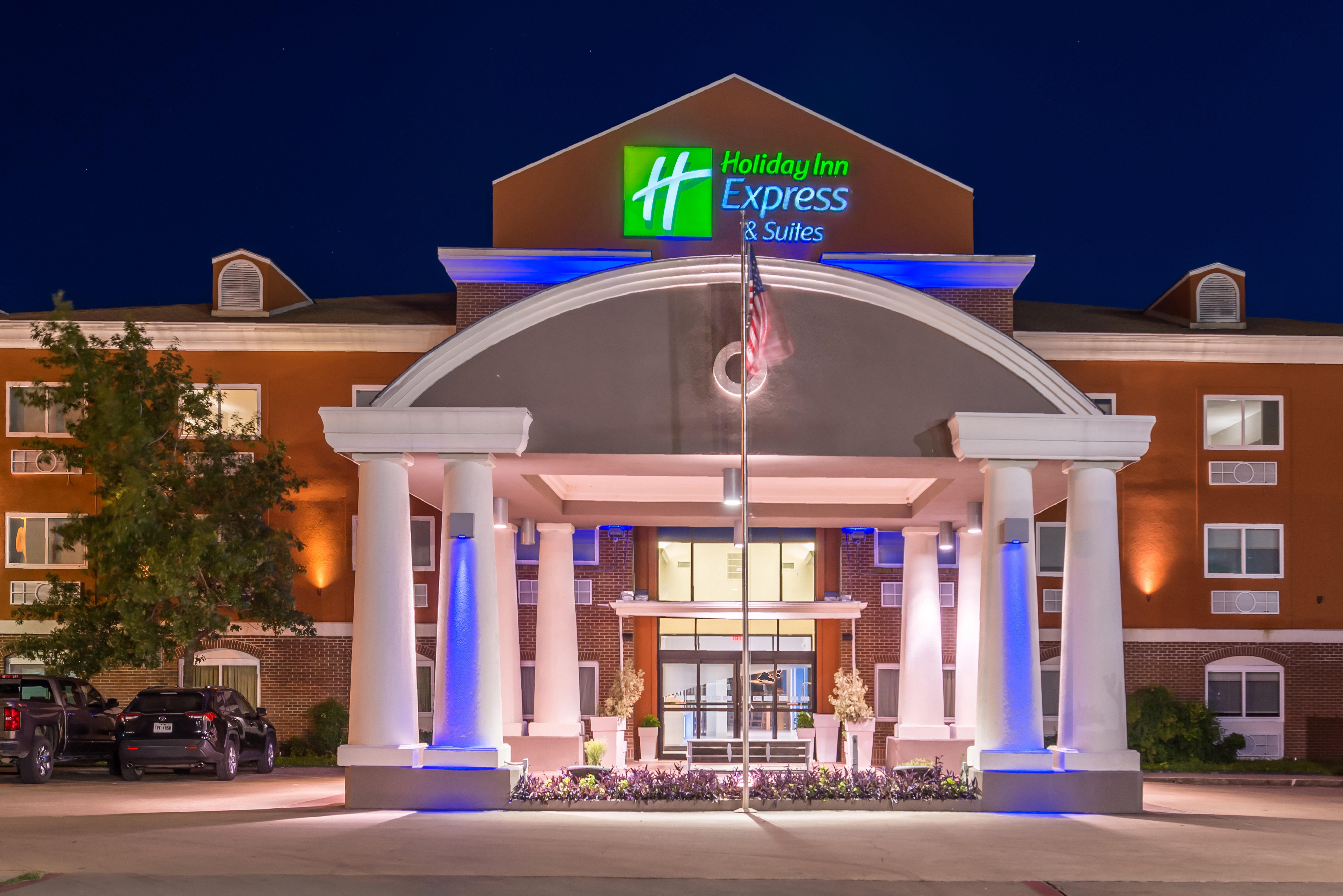 Holiday Inn Express Hotel & Suites Elgin By Ihg Esterno foto