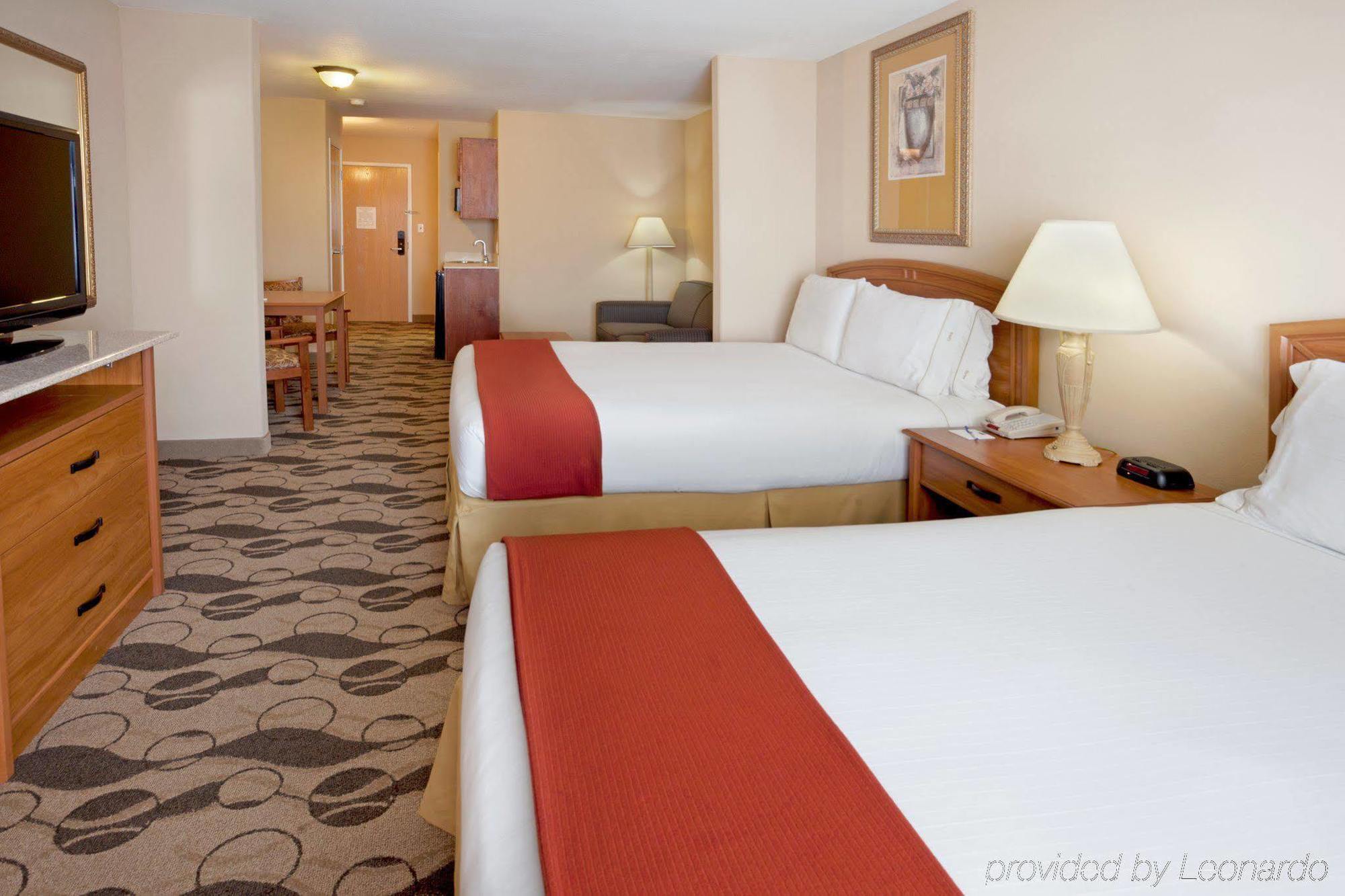 Holiday Inn Express Hotel & Suites Elgin, An Ihg Hotel Esterno foto
